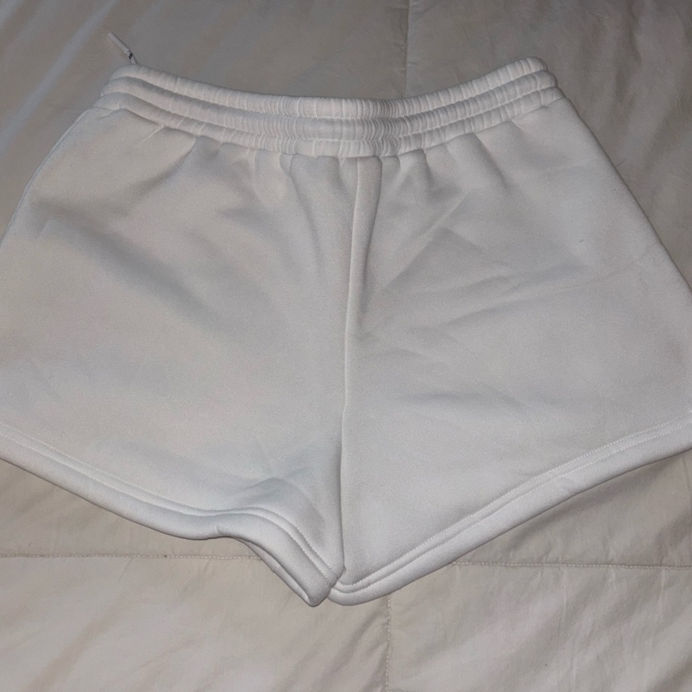 3/$40❗️Missguided White Women's Shorts - Picture 11 of 13